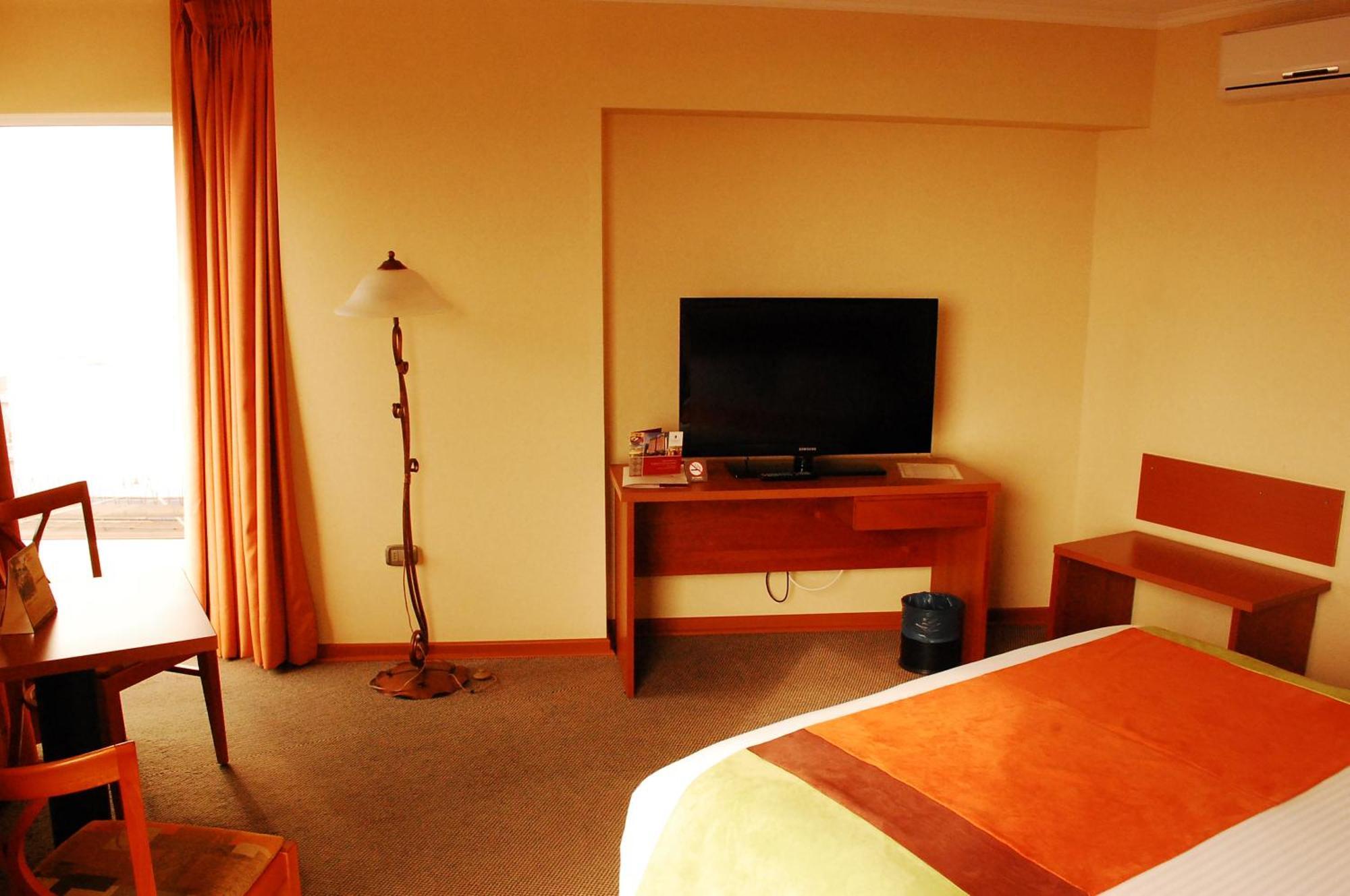 Hotel Florencia Suites & Apartments Антофагаста Номер фото